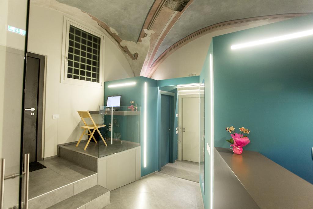 Little Italy Hostel Ex Chiesa S Donato Perugia Exteriér fotografie